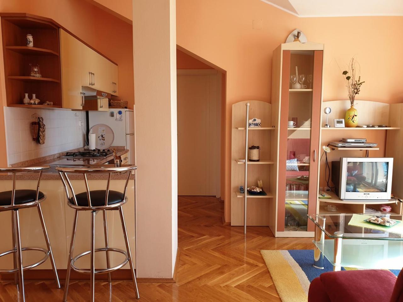 Apartment Valamar Novalja Ngoại thất bức ảnh